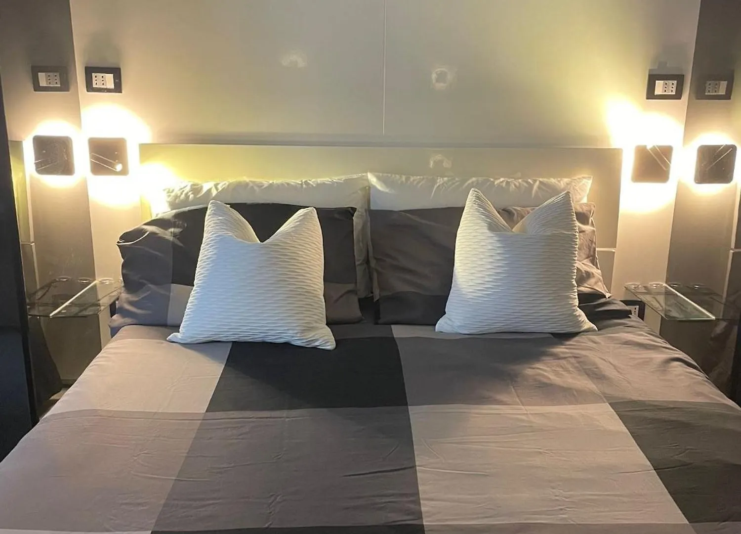 Isola Apartment Milan